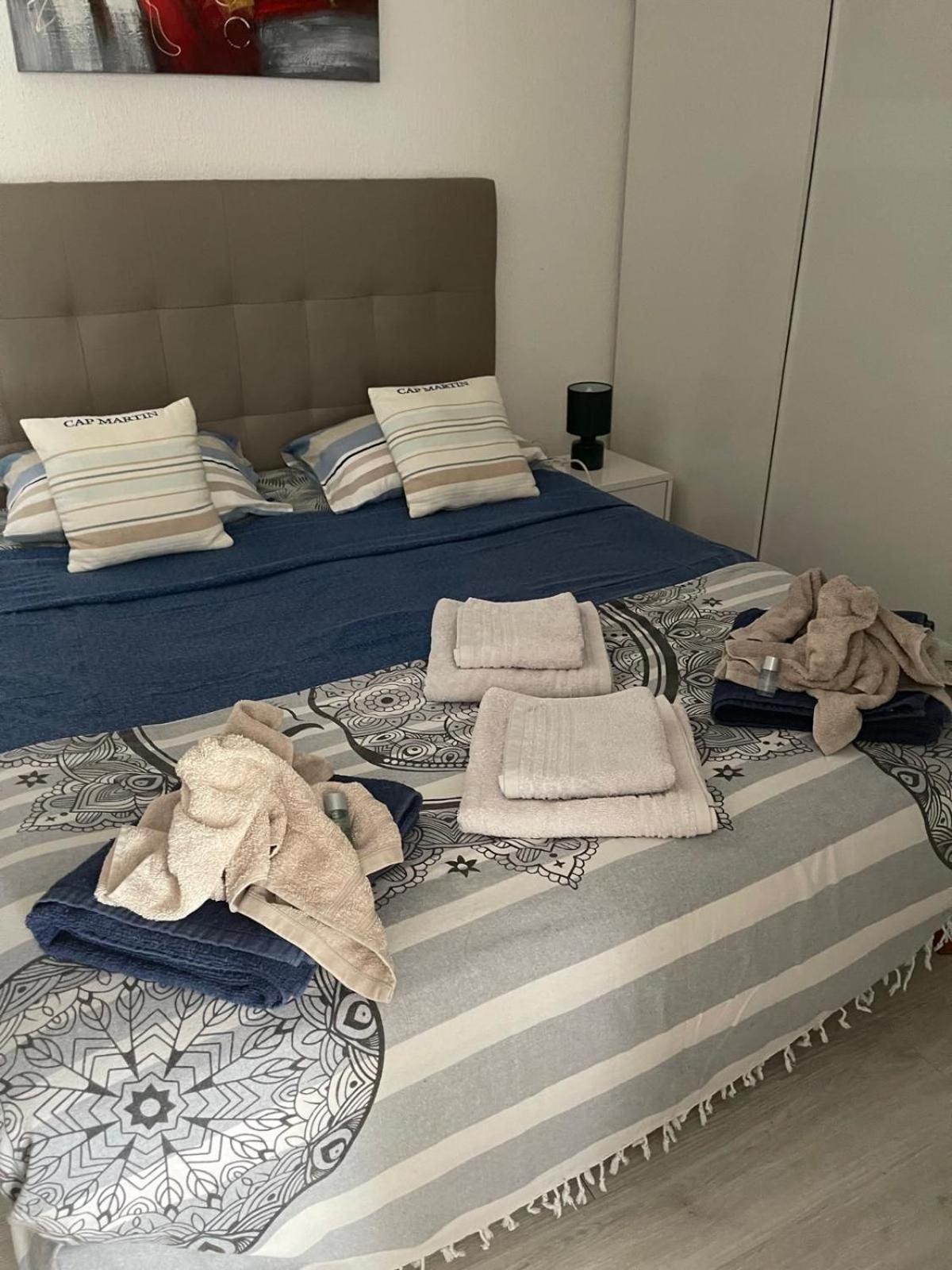 Au Reveil Des Cigales Hotell Saint Aygulf Eksteriør bilde