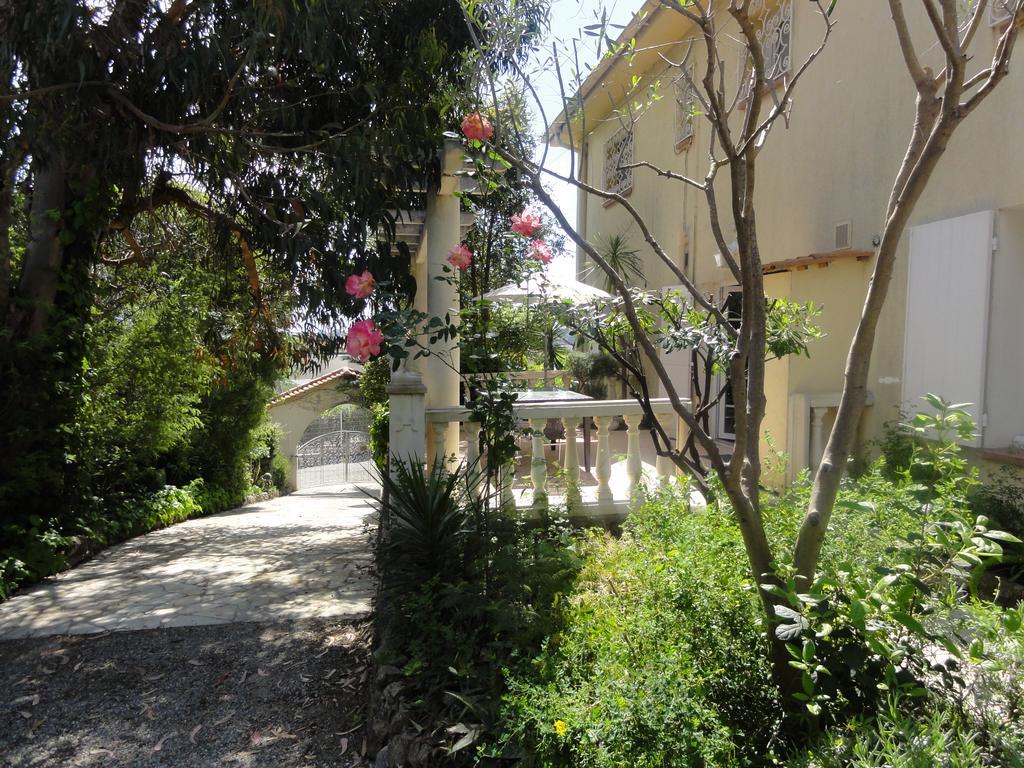 Au Reveil Des Cigales Hotell Saint Aygulf Rom bilde
